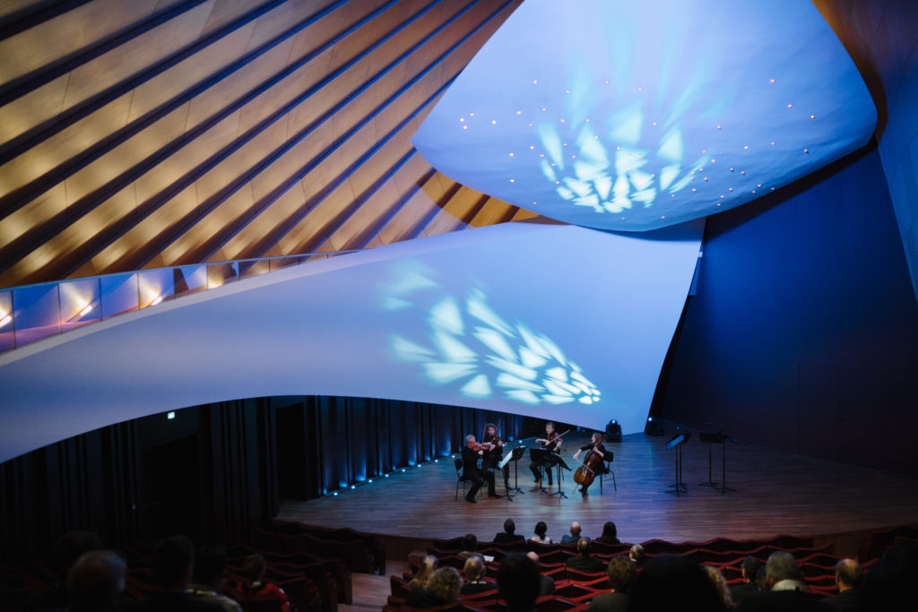 Shine a light event agency Luxembourg - Creates immersives experiences - Conference ICMA