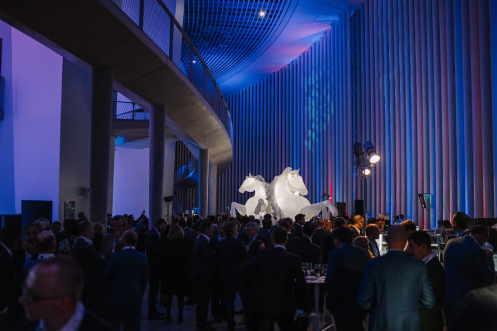 Shine a light event agency Luxembourg - Creates immersives experiences - Gala Dinner Conference ICMA